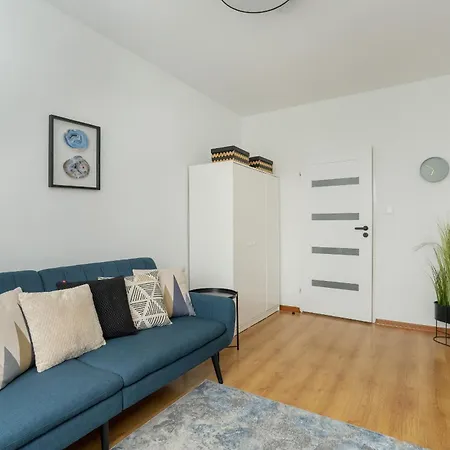 Beautiful House With Balcony Ideal For Families By Renters Dom wakacyjny *